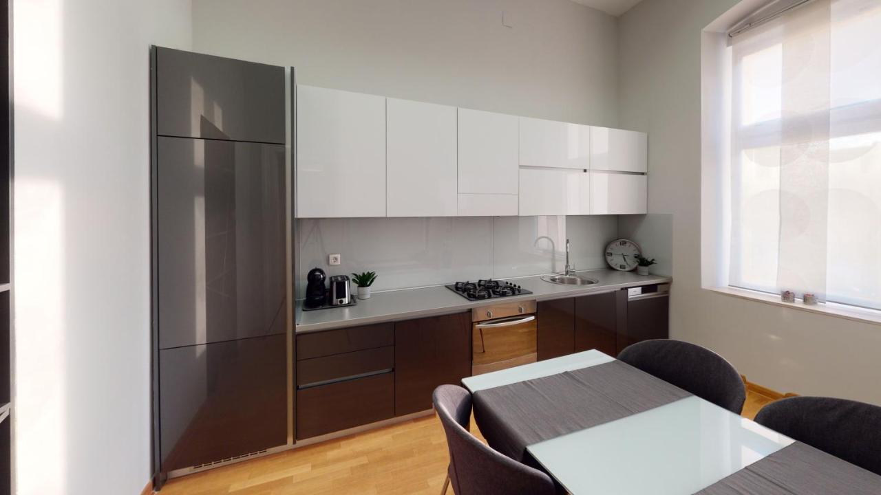 La Dolce Vita Zagreb, Centrally Located & Spacious Apartment Bagian luar foto