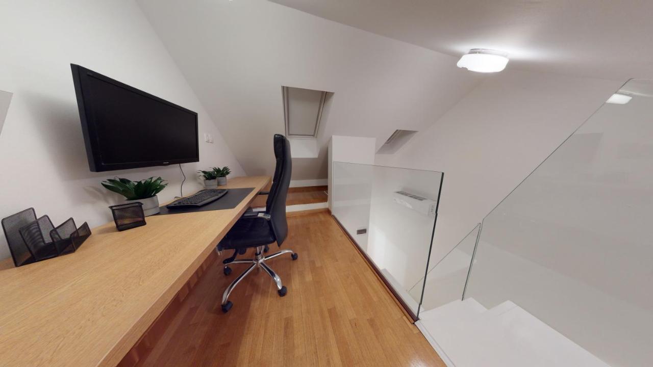 La Dolce Vita Zagreb, Centrally Located & Spacious Apartment Bagian luar foto