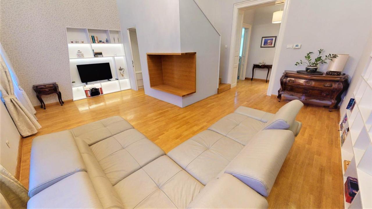 La Dolce Vita Zagreb, Centrally Located & Spacious Apartment Bagian luar foto